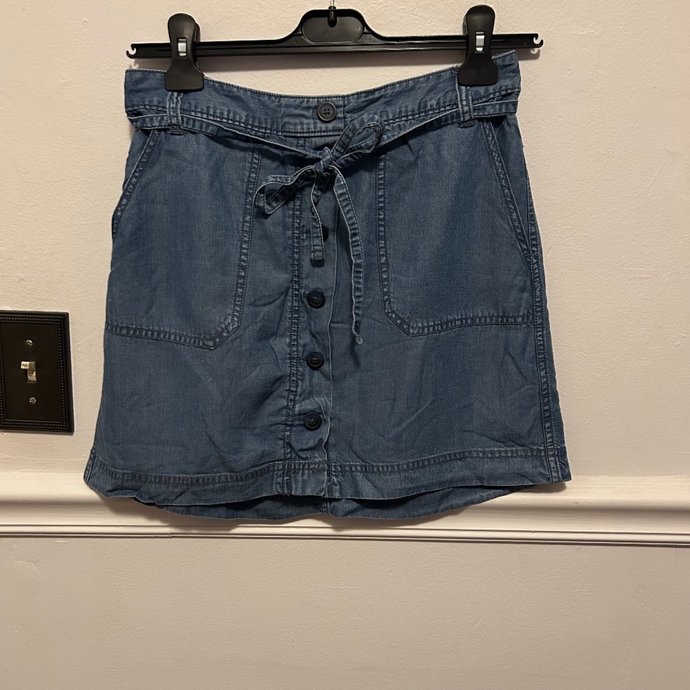 GAP Utility Button-Front Chambray Skirt - Size XS